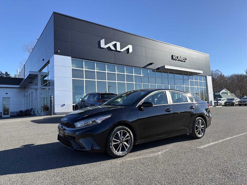 2023 Kia Forte LXS FWD