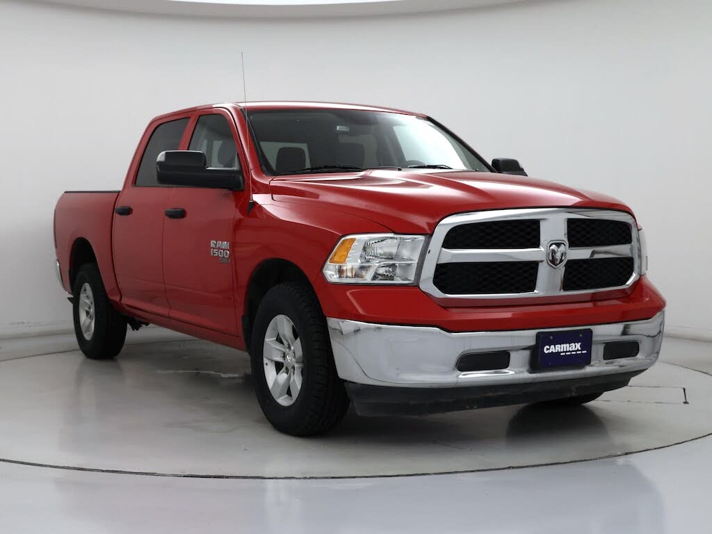2023 RAM 1500 Classic SLT Crew Cab 4WD