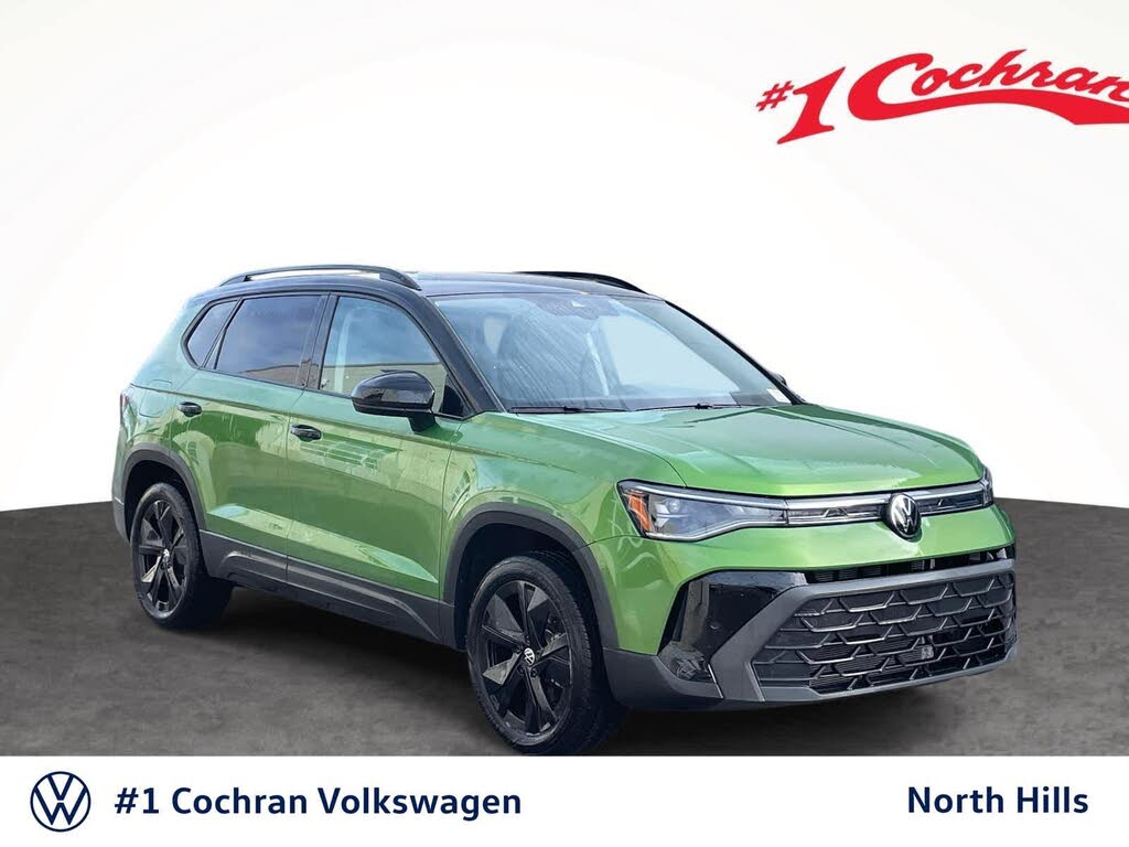 2025 Volkswagen Taos SE Black FWD