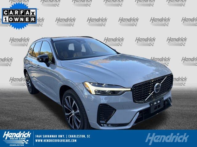 2025 Volvo XC60 B5 Plus Dark Theme AWD