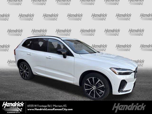 2025 Volvo XC60 B5 Plus Dark Theme AWD