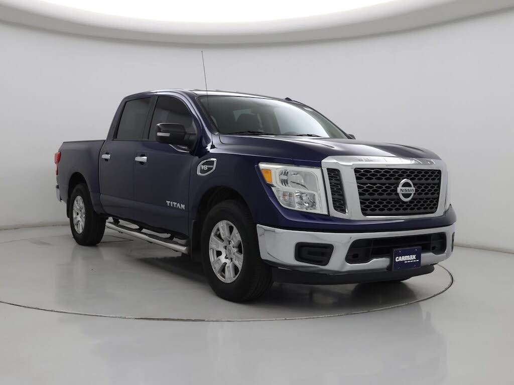 2017 Nissan Titan SV Crew Cab