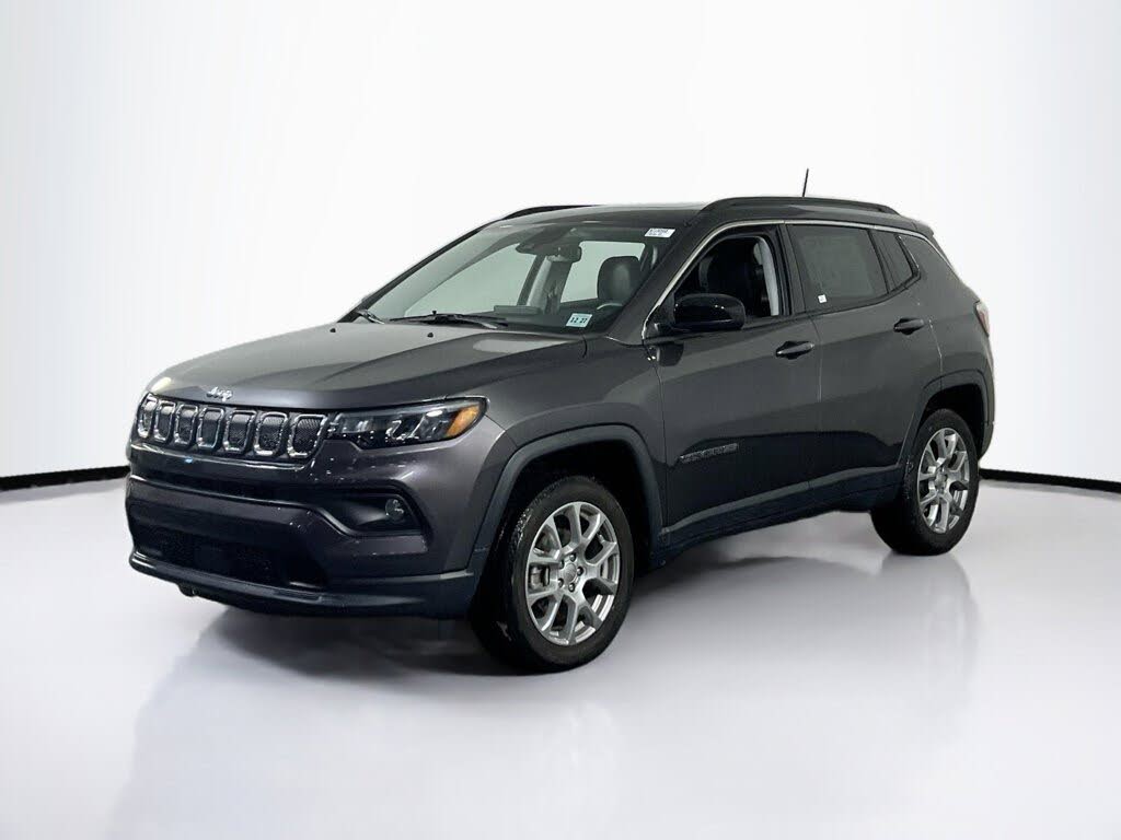2022 Jeep Compass Latitude Lux 4WD