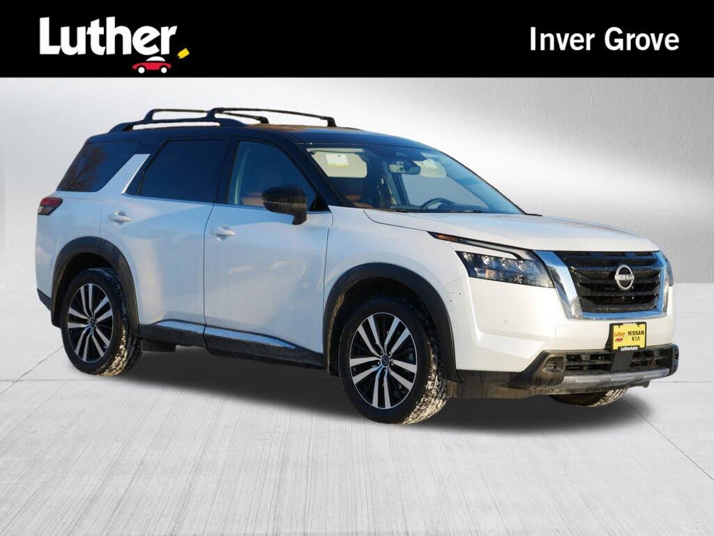 2025 Nissan Pathfinder Platinum 4WD