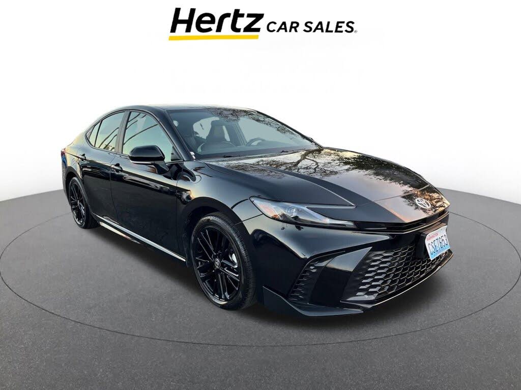 2025 Toyota Camry SE FWD