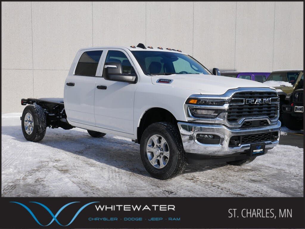 2026 RAM 3500 Chassis Tradesman Crew Cab LB 4WD