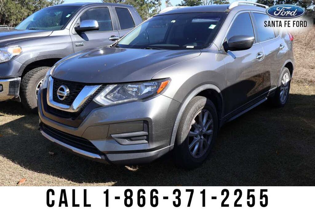 2017 Nissan Rogue SV FWD