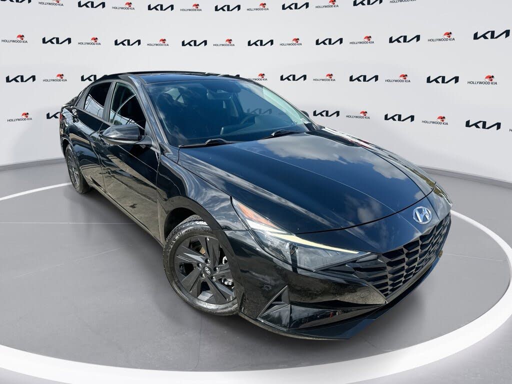 2021 Hyundai Elantra SEL FWD