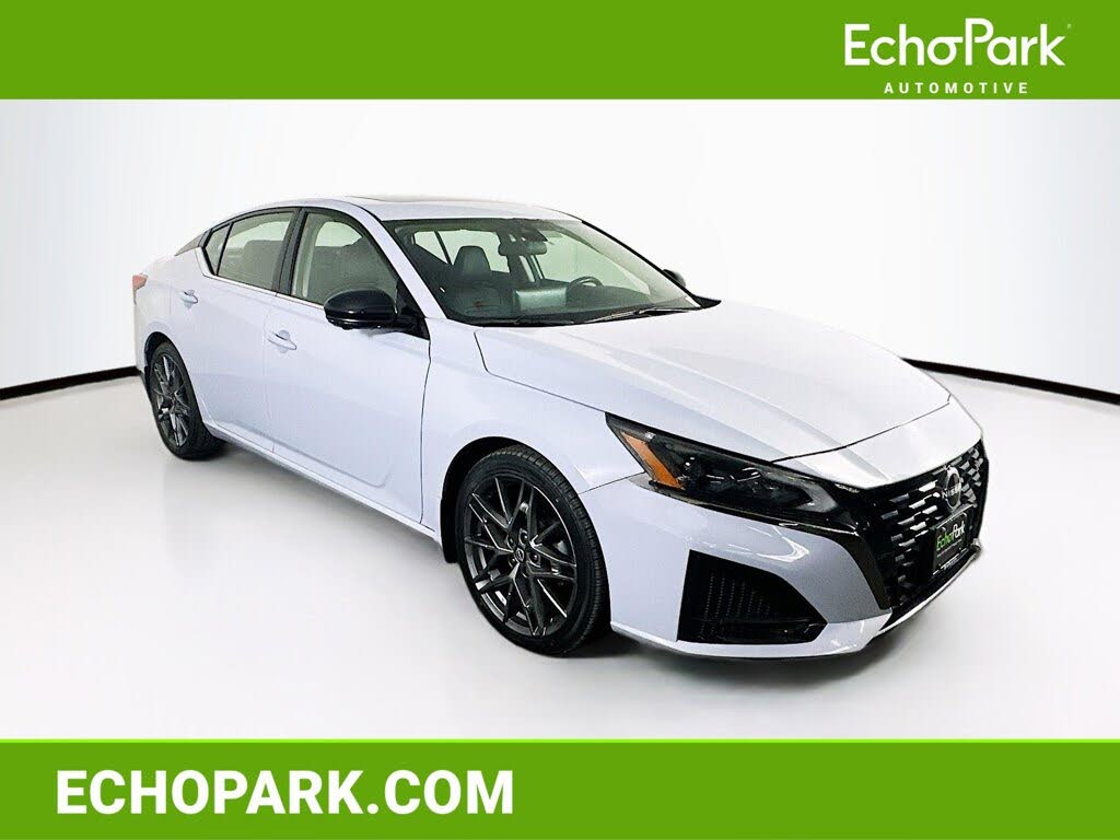 2023 Nissan Altima 2.0 SR FWD