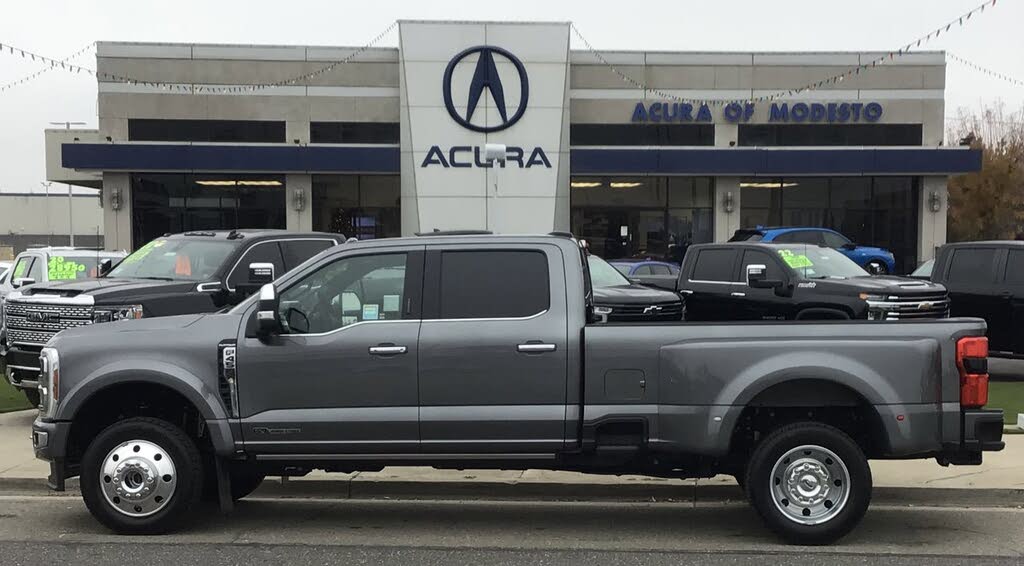 2024 Ford F-450 Super Duty Platinum Crew Cab LB DRW 4WD