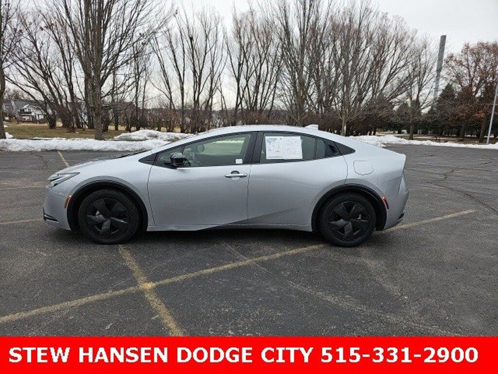 2024 Toyota Prius LE FWD