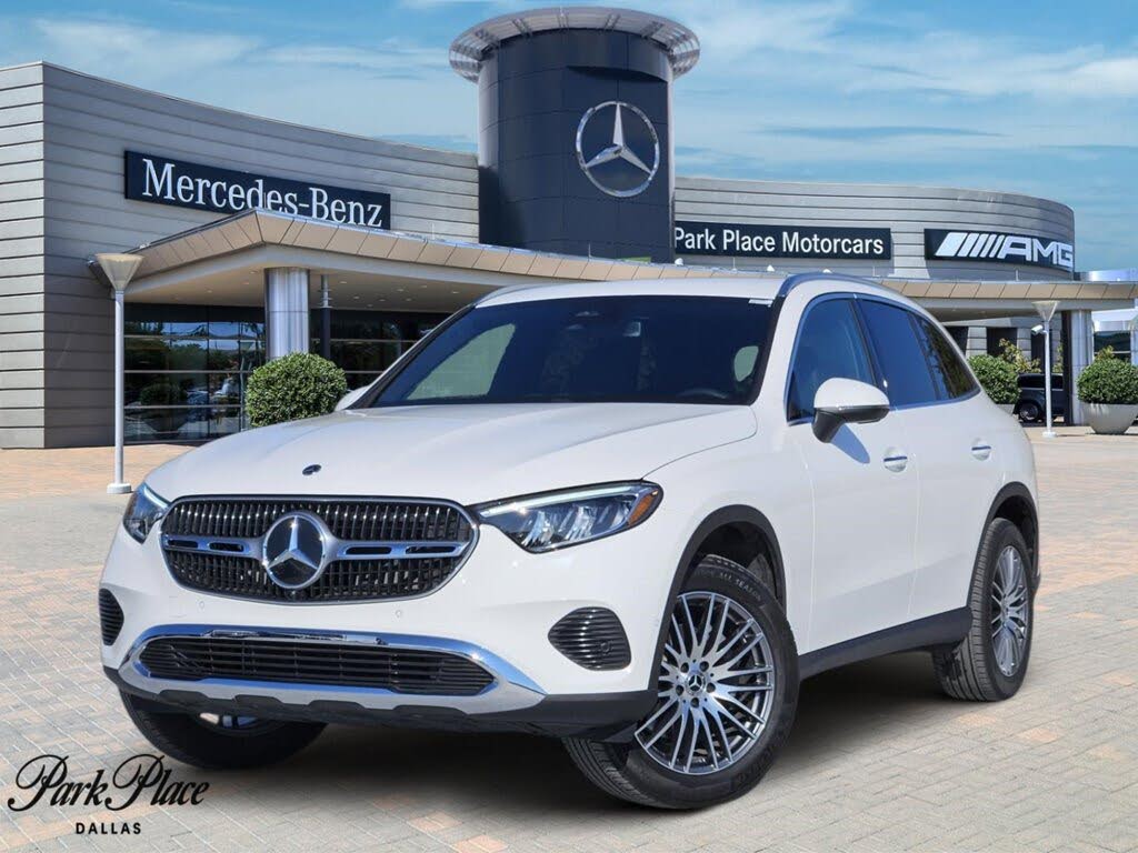 2025 Mercedes-Benz GLC 300 RWD