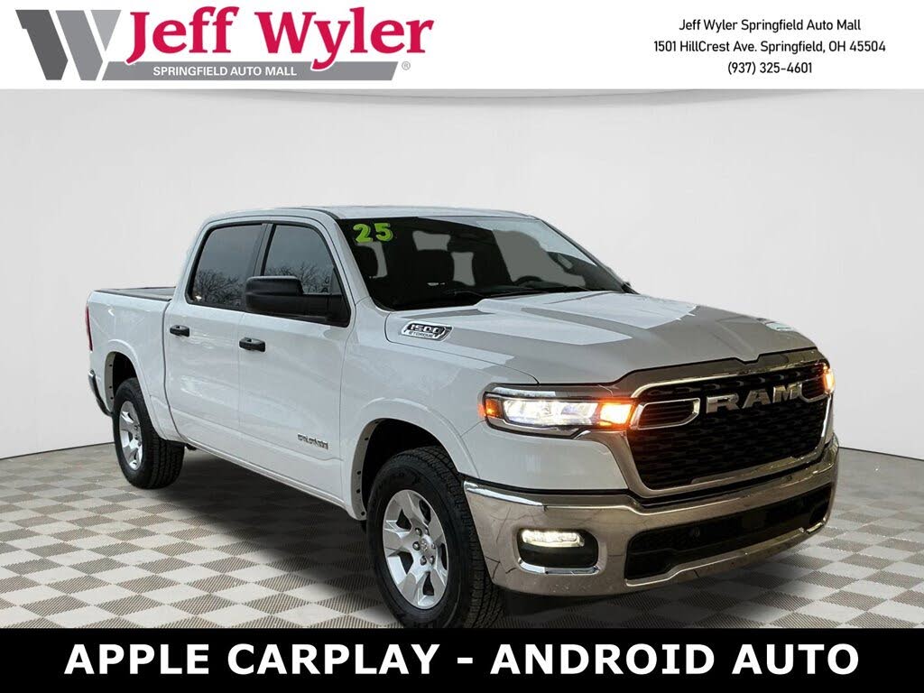 2025 RAM 1500 Big Horn Crew Cab 4WD