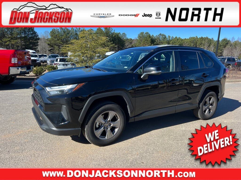 2025 Toyota RAV4 XLE FWD