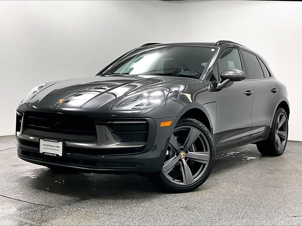 2026 Porsche Macan T AWD