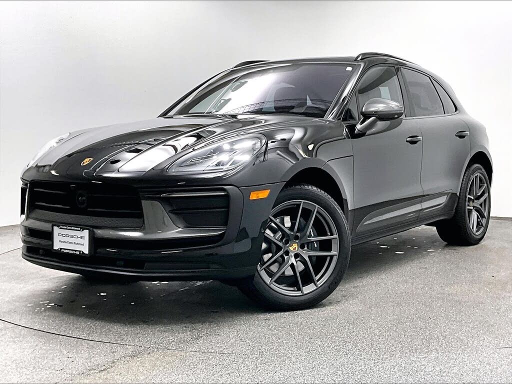 2026 Porsche Macan T AWD
