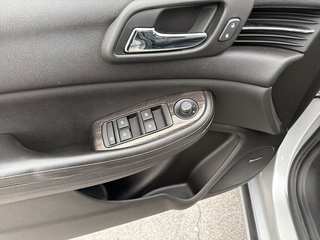 2015 Chevrolet Malibu 2LT FWD