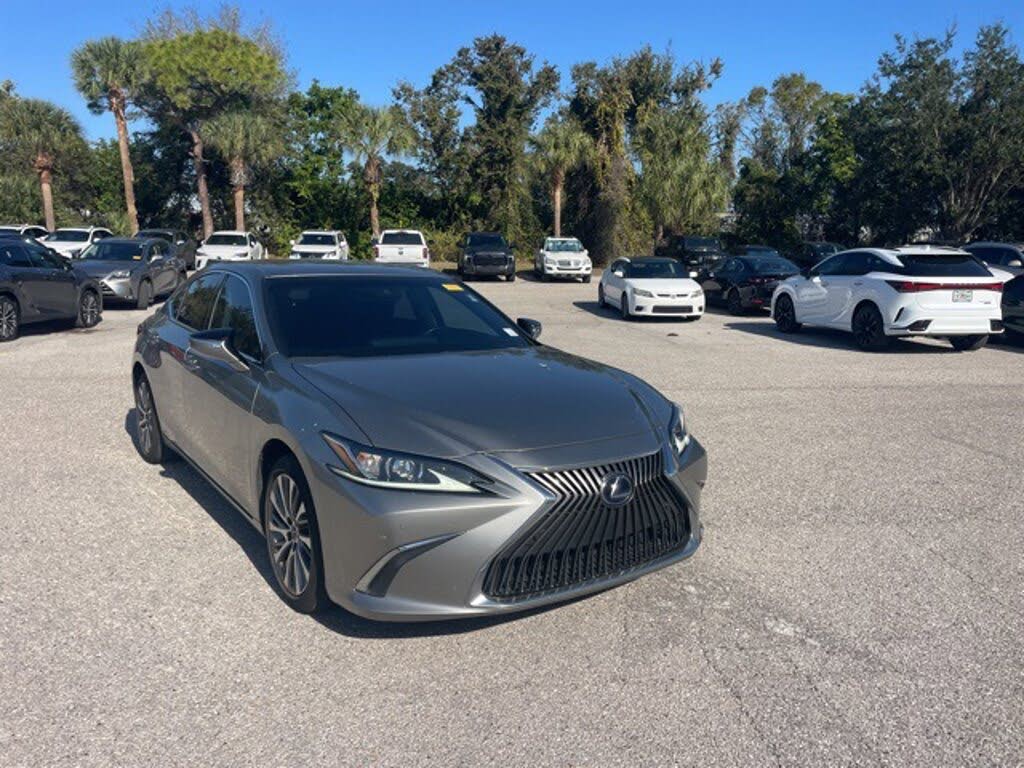 2019 Lexus ES Hybrid 300h FWD
