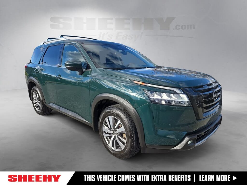 2022 Nissan Pathfinder SL 4WD