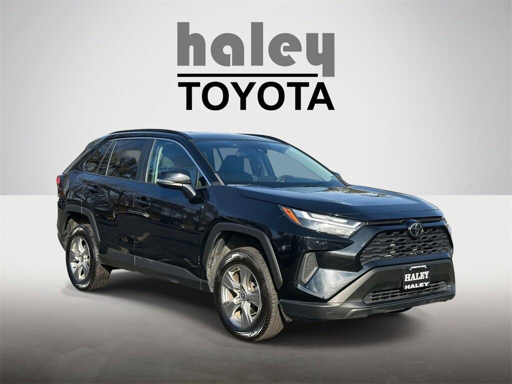 2023 Toyota RAV4 XLE FWD