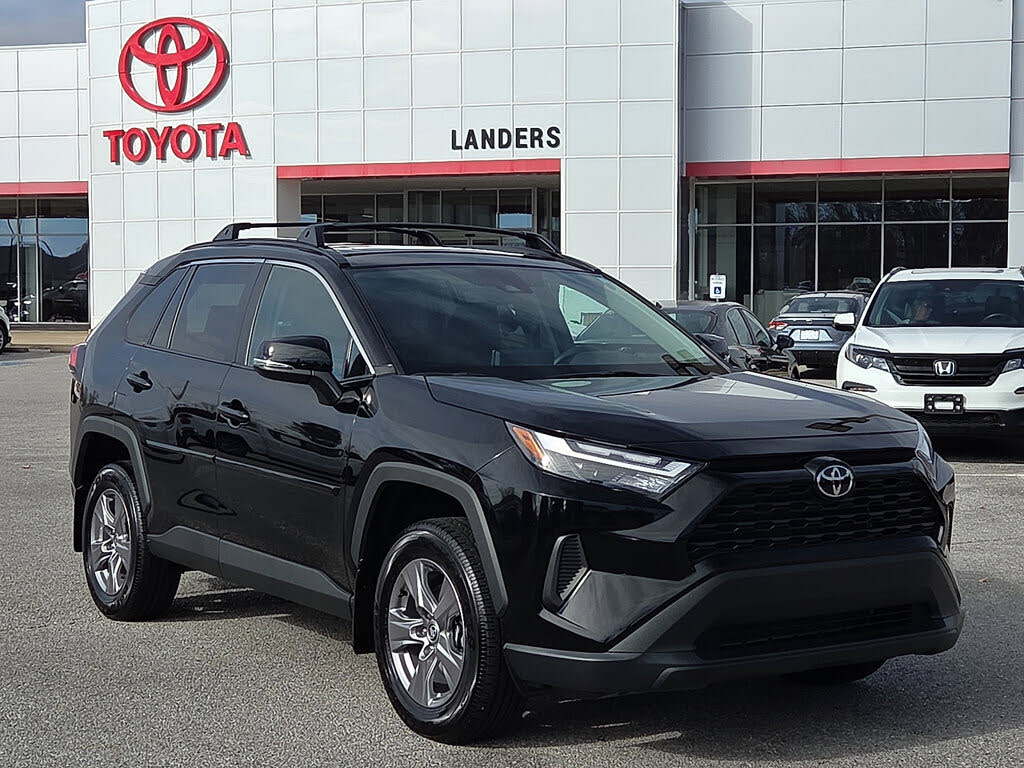 2024 Toyota RAV4 XLE FWD
