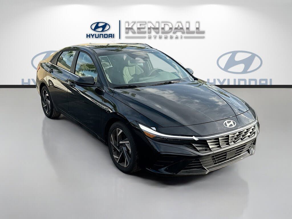 2025 Hyundai Elantra SEL Convenience FWD