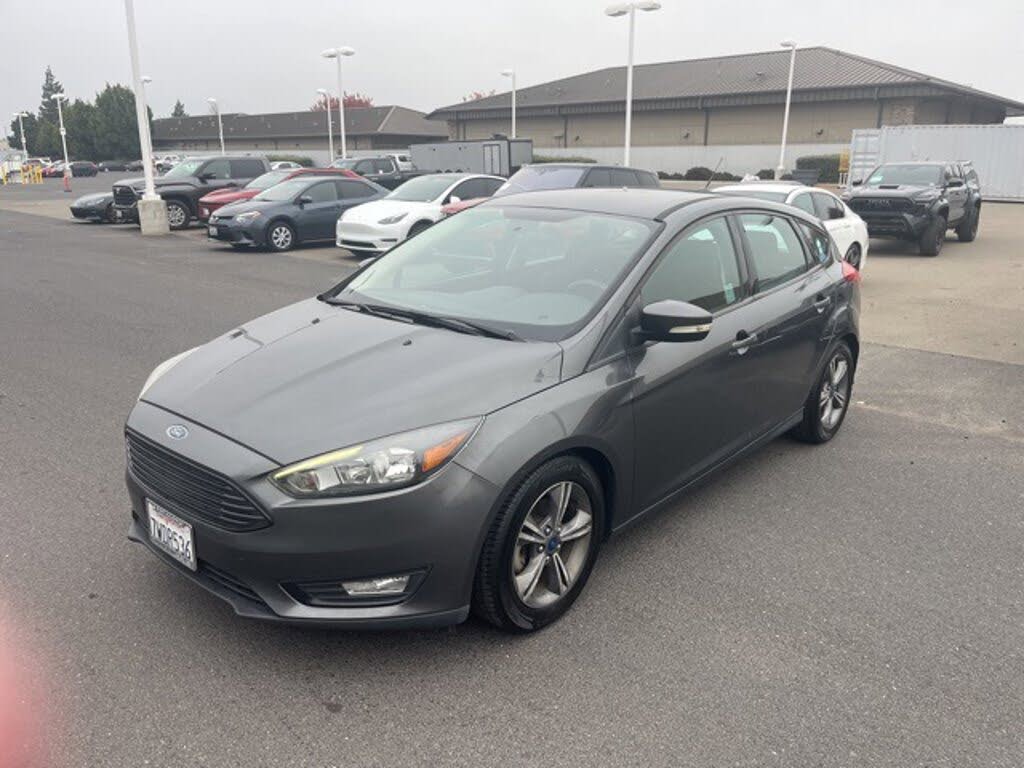 2016 Ford Focus SE Hatchback