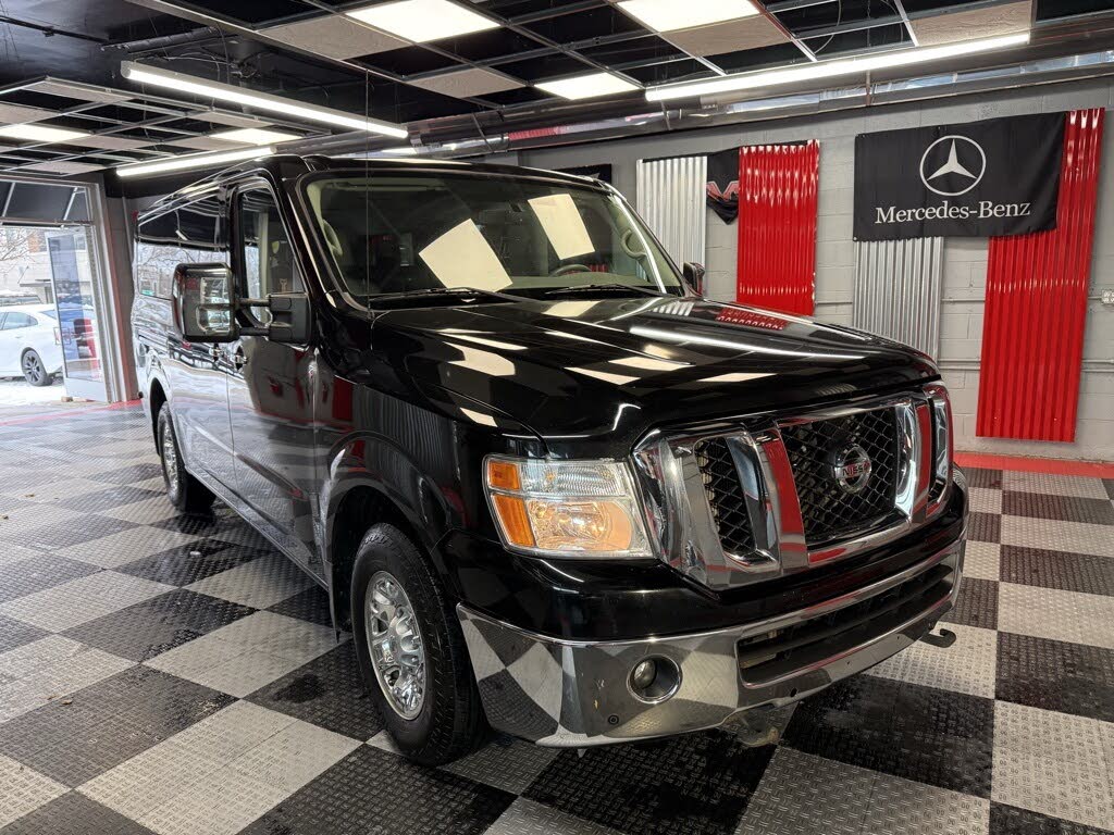 2016 Nissan NV Passenger 3500 HD SL V8