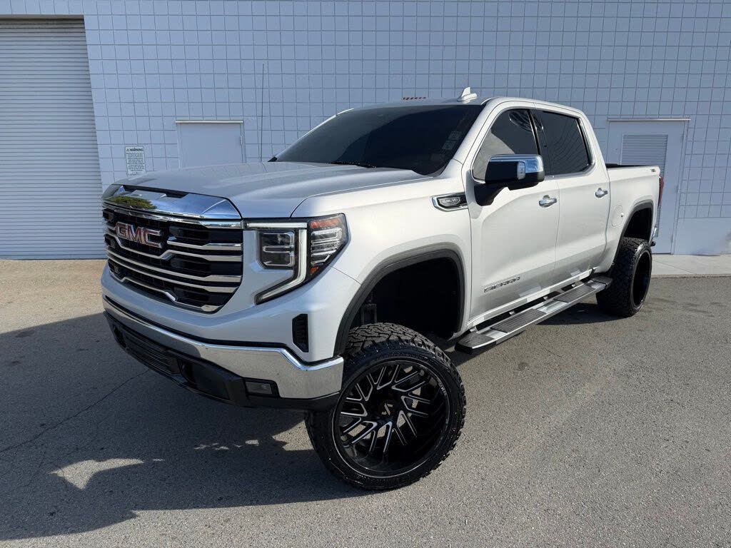 2022 GMC Sierra 1500 SLT Crew Cab 4WD