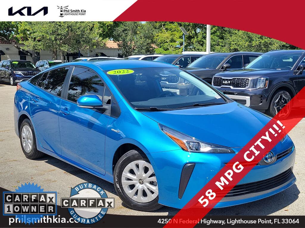 2022 Toyota Prius LE FWD