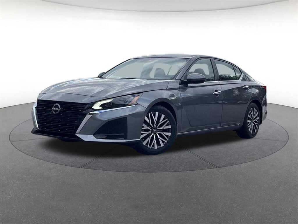 2023 Nissan Altima 2.5 SV FWD
