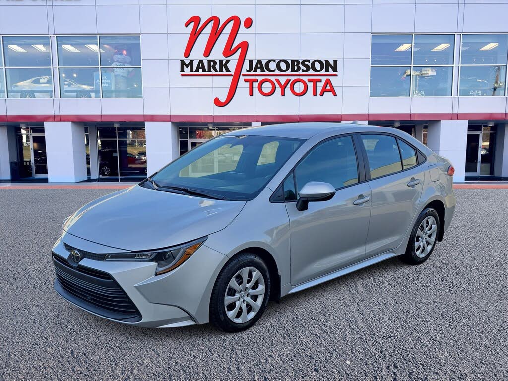 2024 Toyota Corolla LE FWD