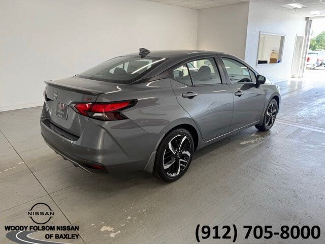 2025 Nissan Versa SR FWD