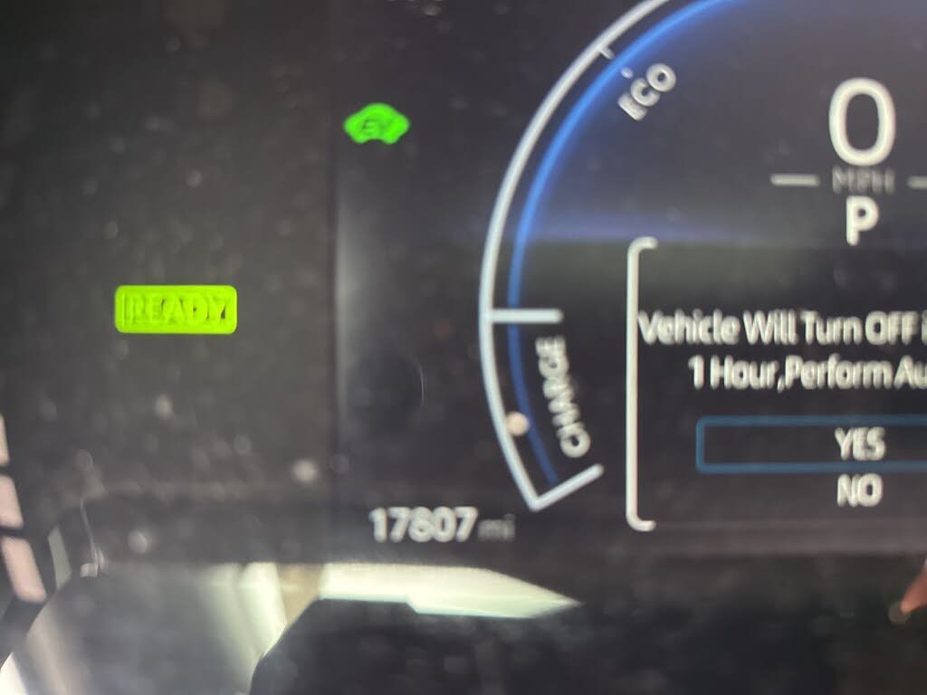 2025 Toyota Camry SE FWD