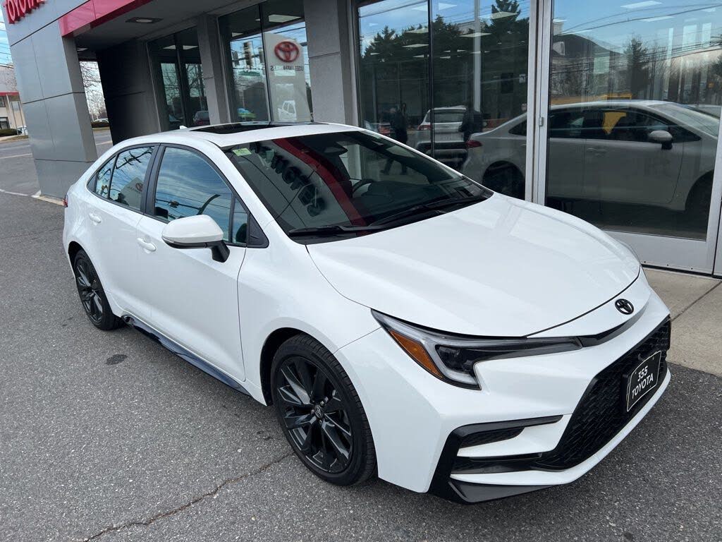 2025 Toyota Corolla SE FWD