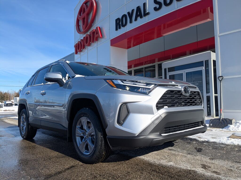 2025 Toyota RAV4 Hybrid XLE AWD