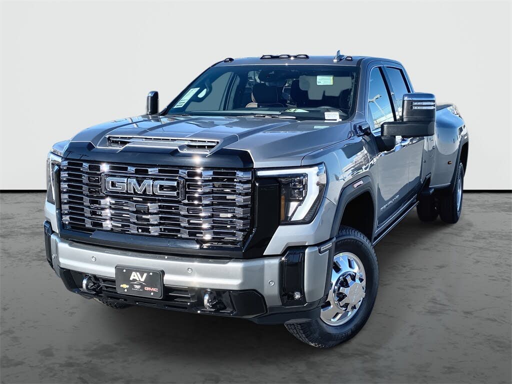 2026 GMC Sierra 3500HD Denali Ultimate Crew Cab 4WD