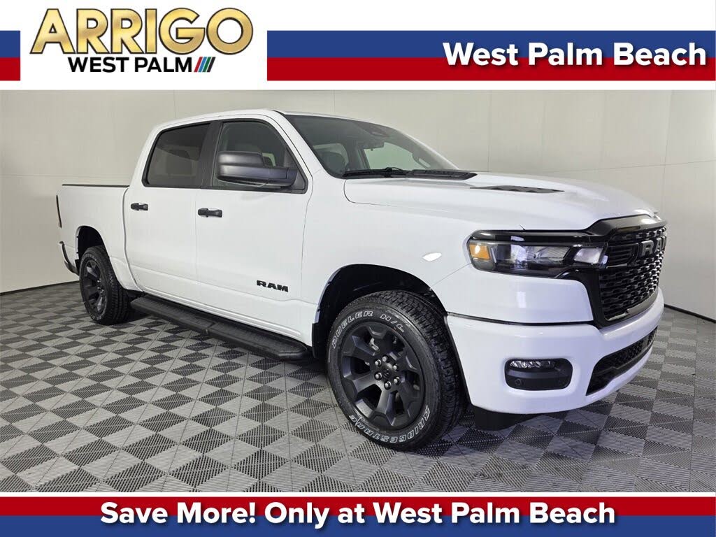 2026 RAM 1500 Express Crew Cab 4WD