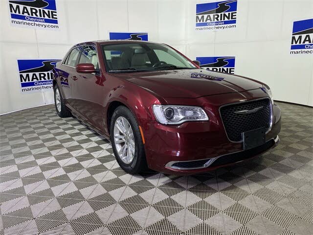 2017 Chrysler 300 Limited RWD