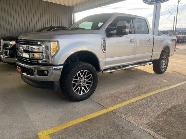 2017 Ford F-250 Super Duty Lariat Crew Cab 4WD