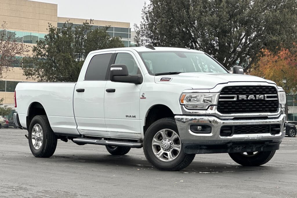 2023 RAM 3500 Big Horn Crew Cab LB 4WD