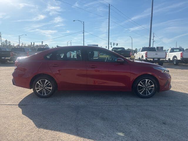 2024 Kia Forte LXS FWD