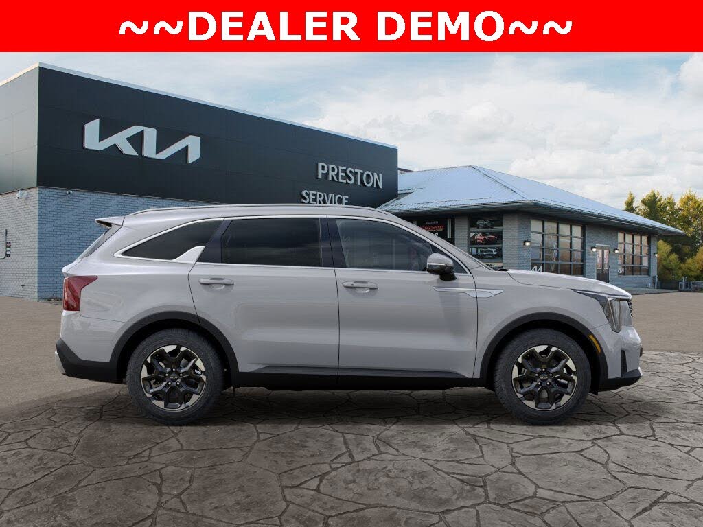 2025 Kia Sorento S FWD