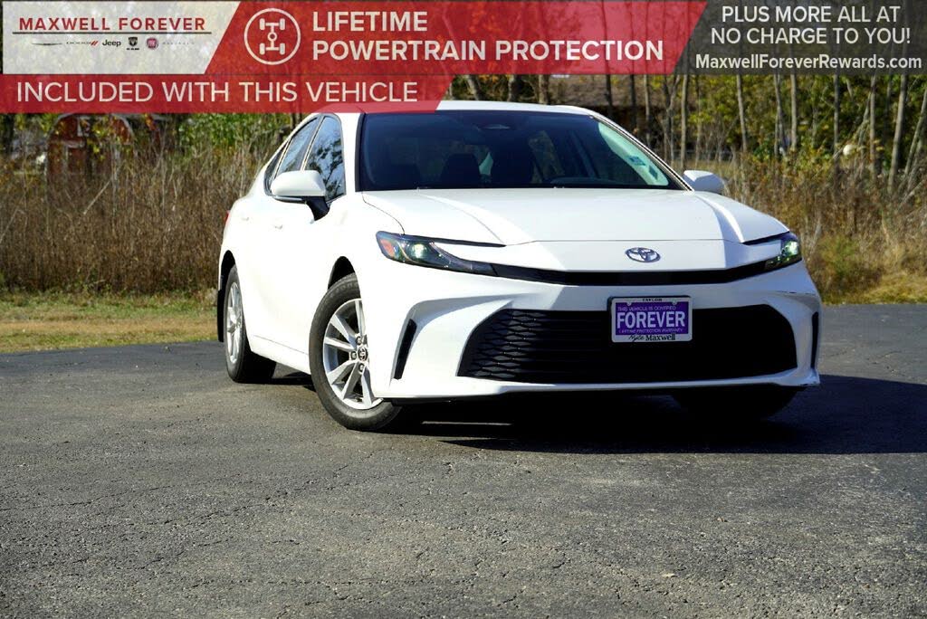 2025 Toyota Camry LE FWD