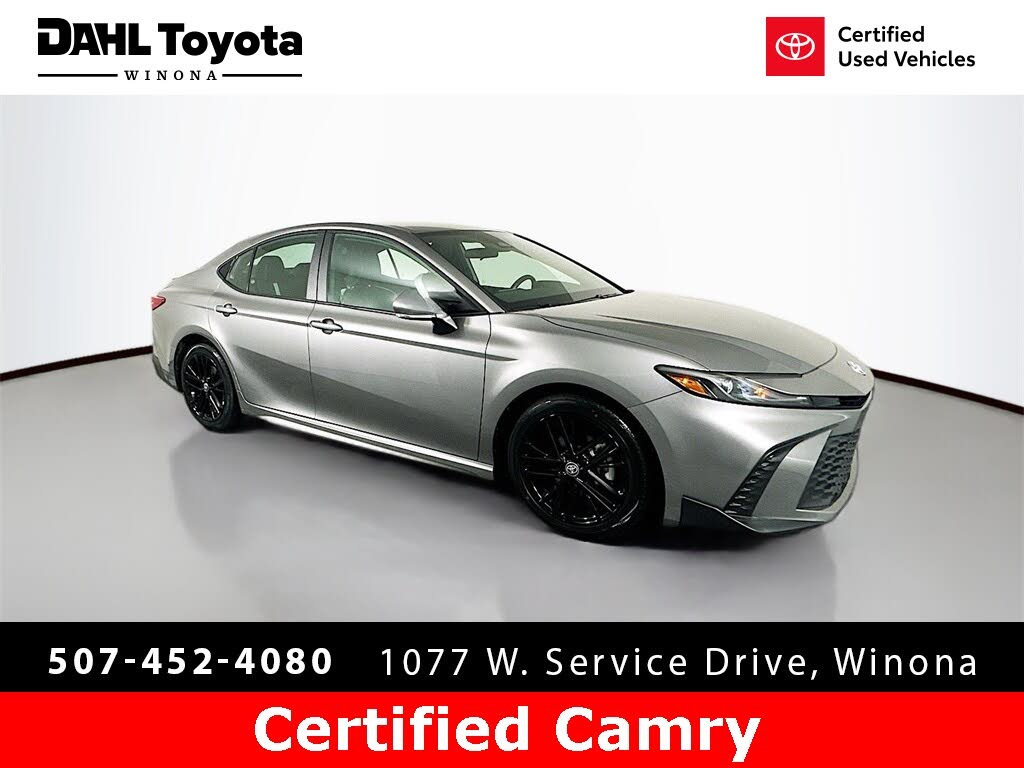2025 Toyota Camry SE FWD