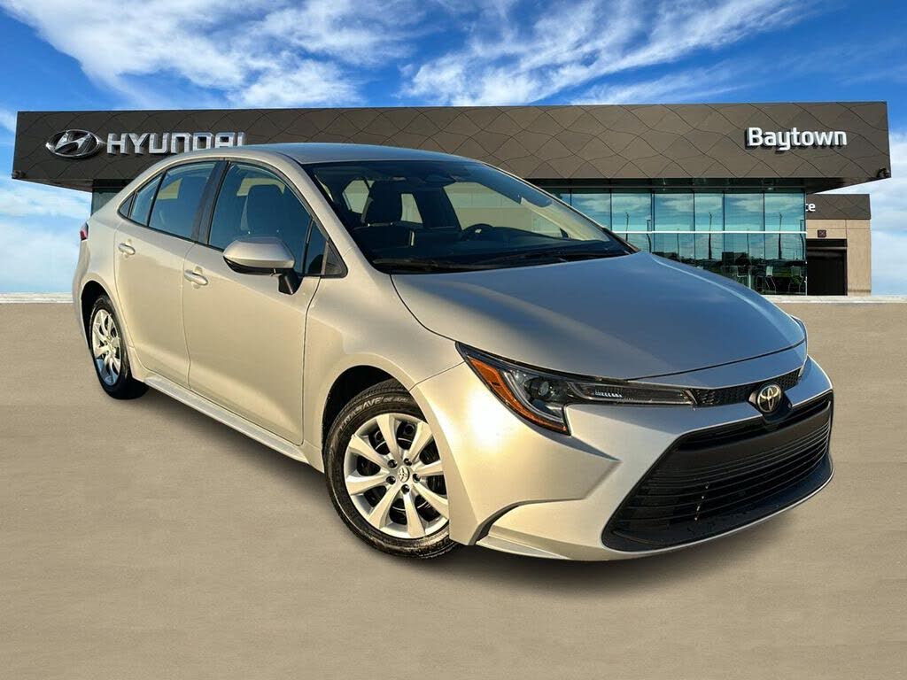 2025 Toyota Corolla LE FWD