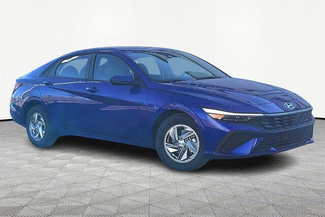 2026 Hyundai Elantra SE FWD