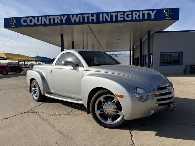 2005 Chevrolet SSR LS RWD