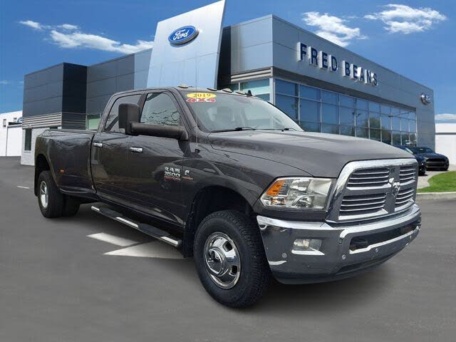 2018 RAM 3500 Big Horn Crew Cab LB DRW 4WD