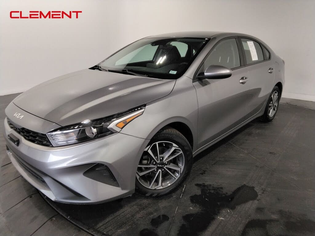 2024 Kia Forte LXS FWD